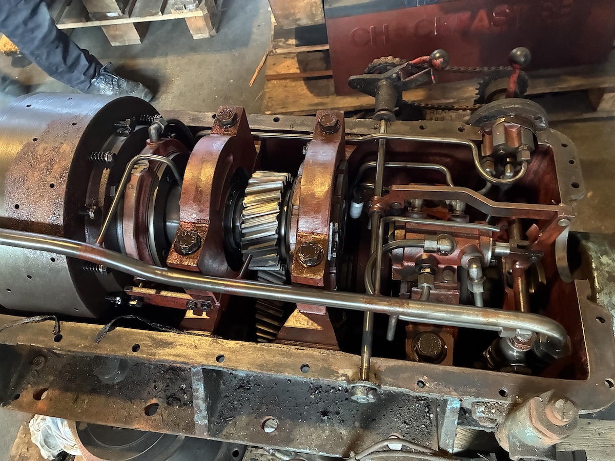 Das geöffnete Ersatzgetriebe der Elbe 27